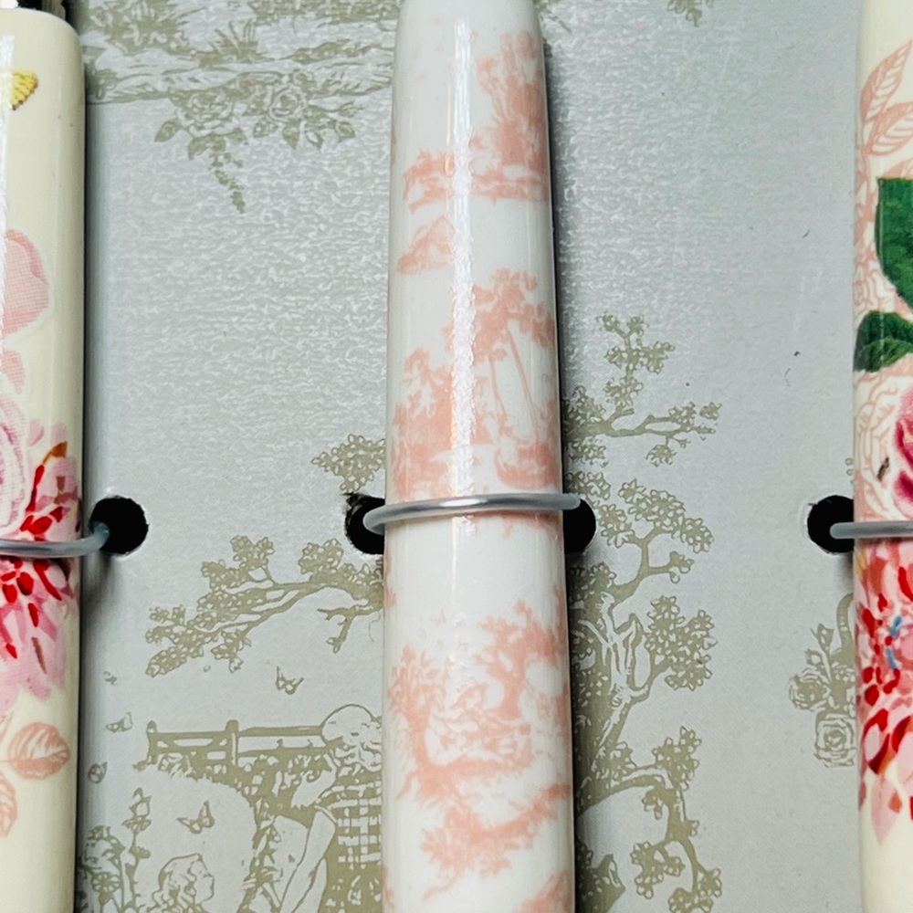 4 Dolly Parton Appetizer Forks Ceramic Handles Pink White Flowers Gingham - Picture 6 of 11